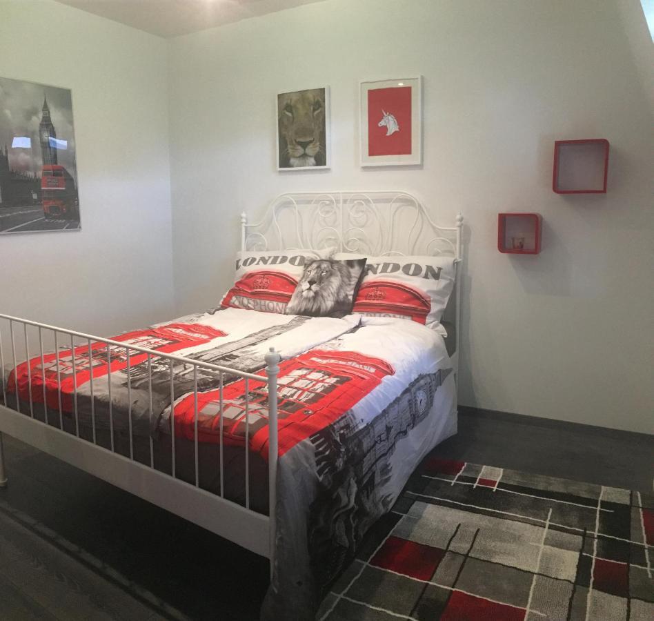 Buckingham Palace Apartman, Debrecen Ngoại thất bức ảnh