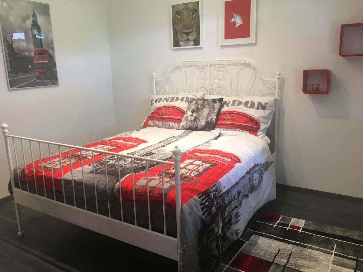 Buckingham Palace Apartman, Debrecen Ngoại thất bức ảnh