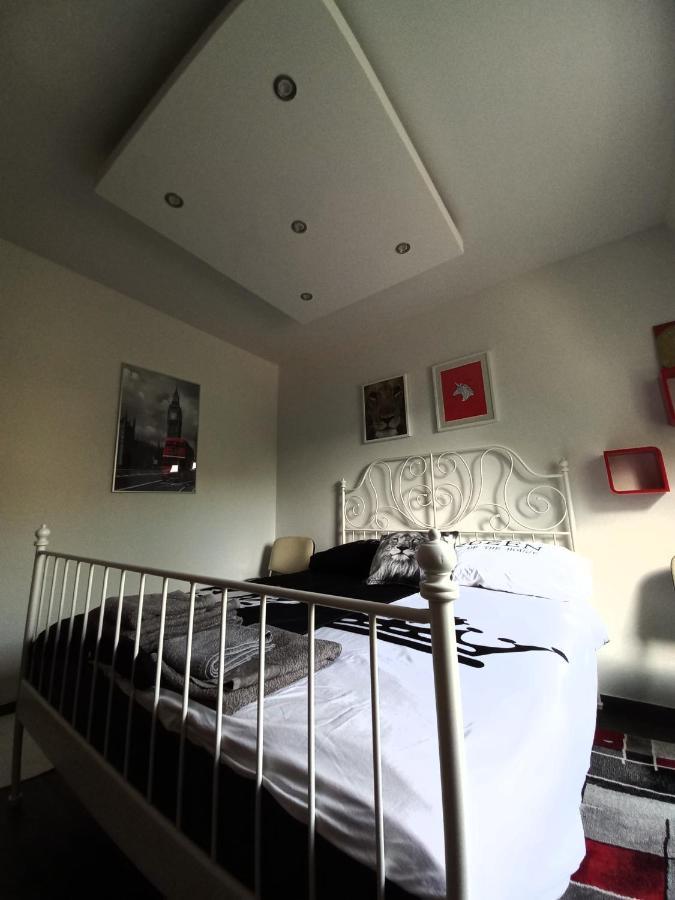 Buckingham Palace Apartman, Debrecen Ngoại thất bức ảnh
